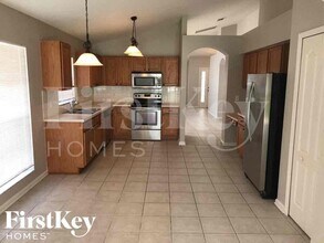 13233 Evening Sunset Ln in Riverview, FL - Building Photo - Building Photo