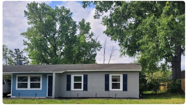 15 Westfield Ave in Goose Creek, SC - Foto de edificio - Building Photo