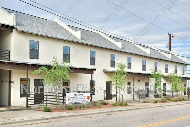 1061 Ranger Trail in El Paso, TX - Building Photo - Building Photo