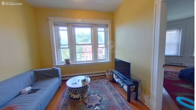 190 Winthrop Rd, Unit 208-31 in Brookline, MA - Building Photo - Building Photo