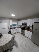 1181 S Plymouth Ave in Rochester, NY - Building Photo - Building Photo