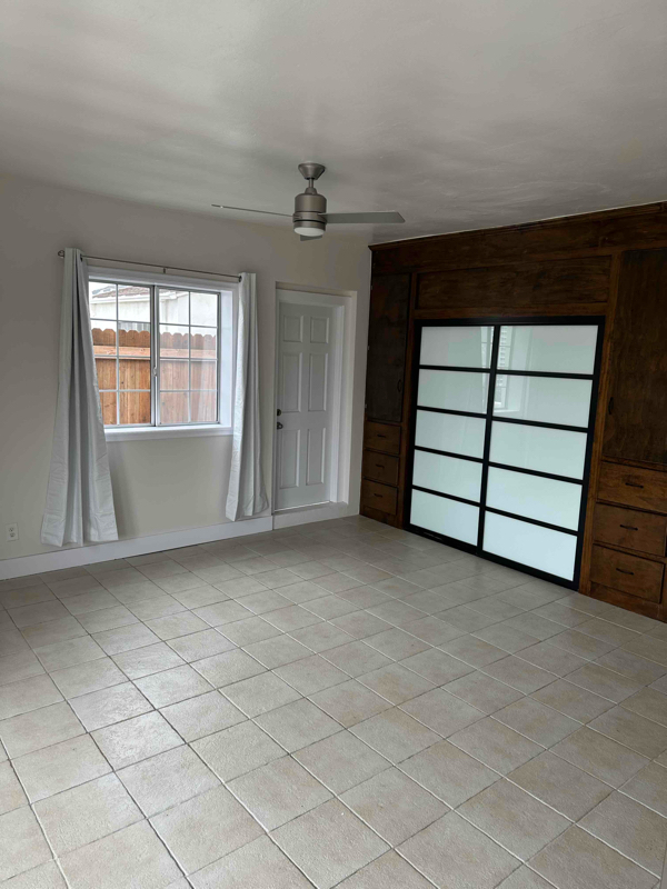 1922 Highland Ave in Los Angeles, CA - Building Photo - Building Photo