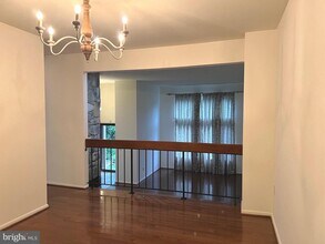 8729 Sheridan Farms Ct in West Springfield, VA - Building Photo - Building Photo