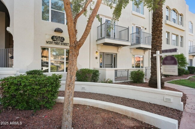 property at 1081 W 1st St