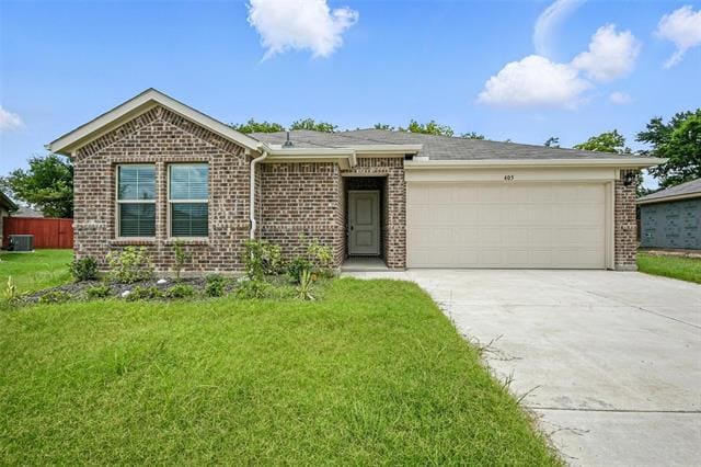 405 Regiment Rd in Tom Bean, TX - Building Photo