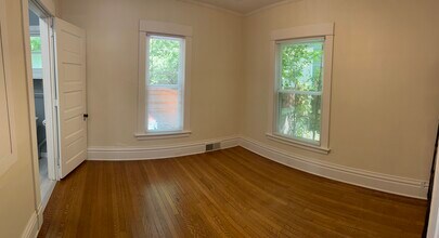 713 Lake Dr SE in Grand Rapids, MI - Building Photo - Building Photo