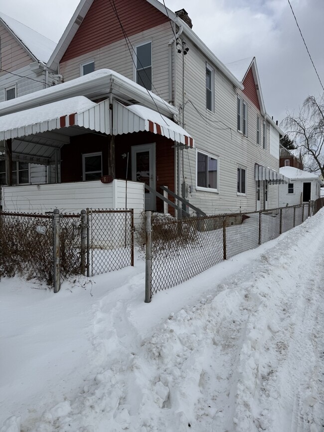 property at 1837 Beech St