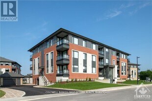 611 Wanaki Rd. in Ottawa, ON - Building Photo