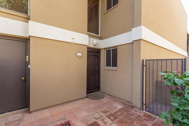 4615 N 22nd St in Phoenix, AZ - Foto de edificio - Building Photo