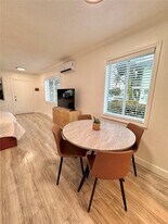 740 11th St in Miami Beach, FL - Building Photo