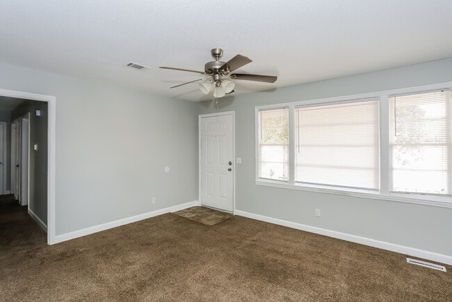 125 Foxhunt Rd in Columbia, SC - Building Photo - Building Photo