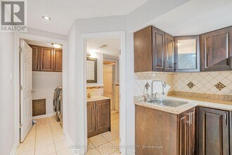 36 Clandfield St in Markham, ON - Building Photo - Building Photo
