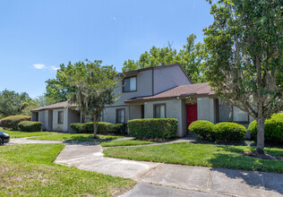 Beauclerc Lakes in Jacksonville, FL - Building Photo - Building Photo