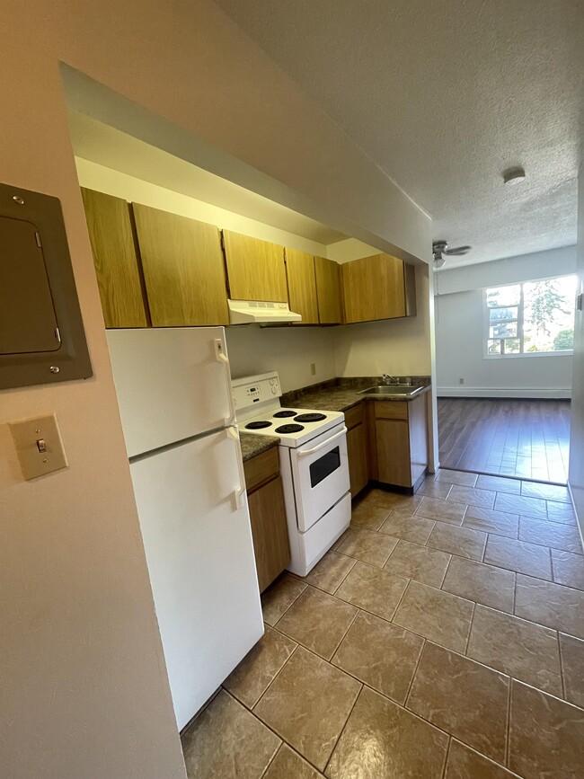 property at 1480-1480 Boundary Crescent