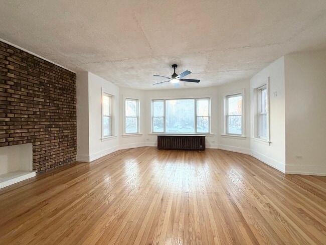 7301 S Constance Ave in Chicago, IL - Building Photo - Building Photo