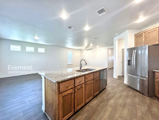 2216 Hornbeam St in Temple, TX - Foto de edificio - Building Photo