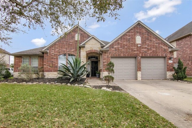 3014 Brahman Dr in Manvel, TX - Building Photo - Building Photo