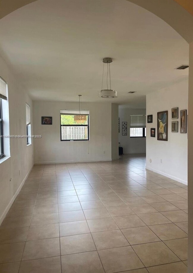 22739 SW 92nd Ct in Cutler Bay, FL - Building Photo - Building Photo