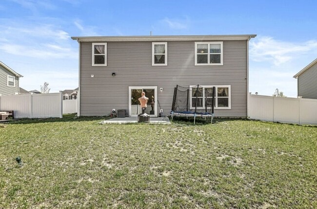 8276 Sonata Pl in Brownsburg, IN - Foto de edificio - Building Photo