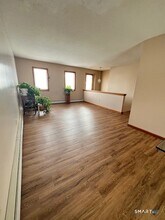 130 Joshua Hill in Windsor, CT - Building Photo - Building Photo