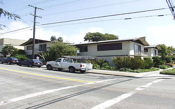 6900 Stockton Ave in El Cerrito, CA - Building Photo - Building Photo