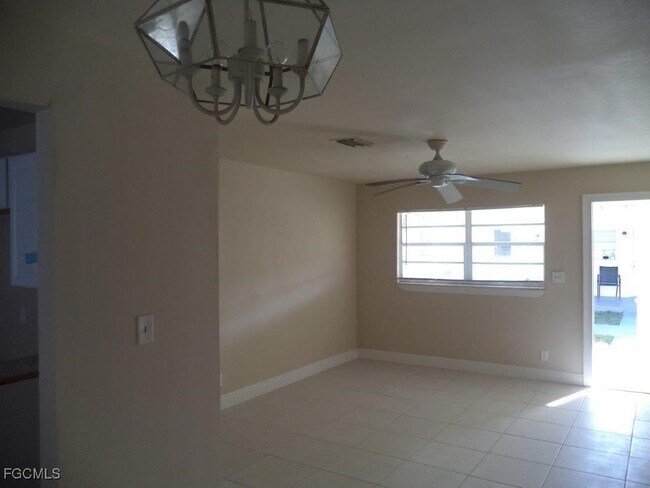 11411 Linda Loma Dr in Ft. Myers, FL - Building Photo - Building Photo