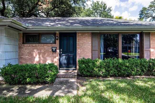 5538 Pagewood Ln
