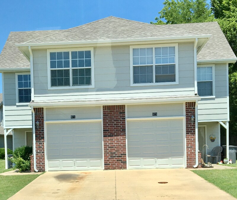 955 Hamilton Falls in Catoosa, OK - Foto de edificio