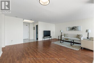 4450-4450 Tucana Ct in Mississauga, ON - Building Photo - Building Photo