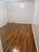 53-17-53-62 62nd St in Queens, NY - Building Photo - Building Photo