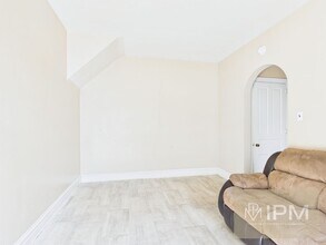 515 W King St-Unit -2nd Floor in York, PA - Building Photo - Building Photo