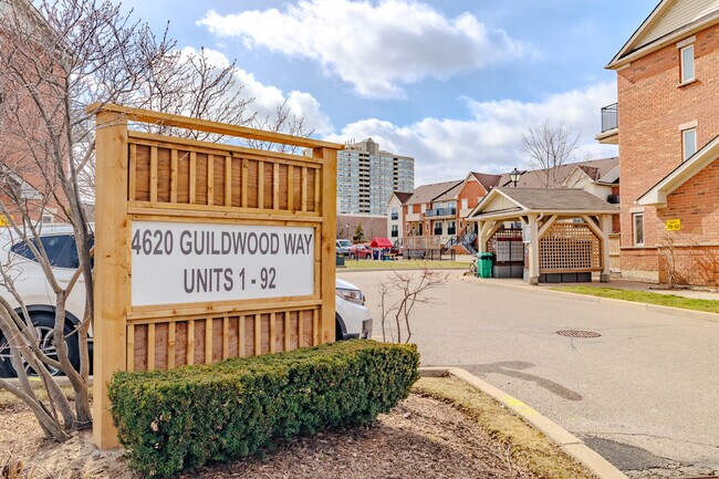 4620 Guildwood Way in Mississauga, ON - Building Photo - Building Photo