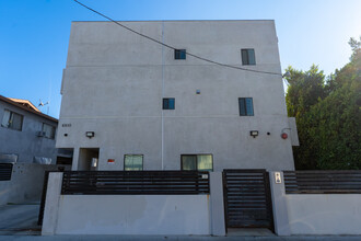 6810 Simpson Ave in North Hollywood, CA - Building Photo - Building Photo