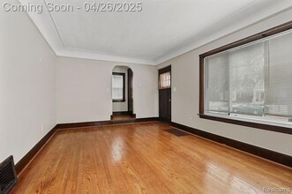 151 N Genesee Ave in Pontiac, MI - Building Photo - Building Photo