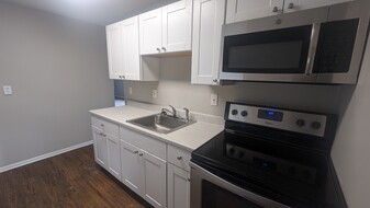 230 W Broadway St, Unit 3 Apartamentos