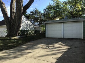 301 E 210th St in Euclid, OH - Building Photo - Building Photo