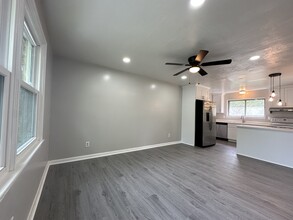 588 Windsor Gate Rd in Virginia Beach, VA - Building Photo - Building Photo
