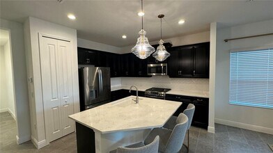 14608 Barefoot Ln in Parrish, FL - Building Photo - Building Photo