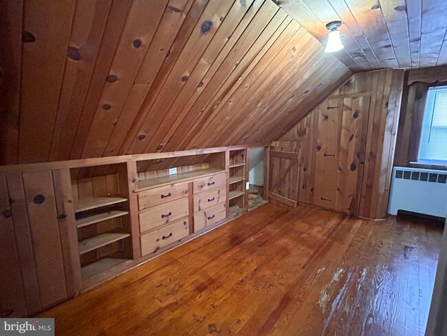 2701 Perkiomen Ave in Mount Penn, PA - Building Photo - Building Photo