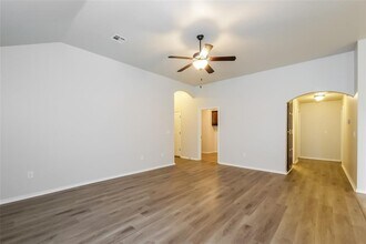 1338 Selborne Pl in Yukon, OK - Building Photo - Building Photo