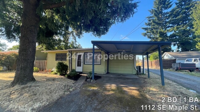 property at 1112 SE Maple St