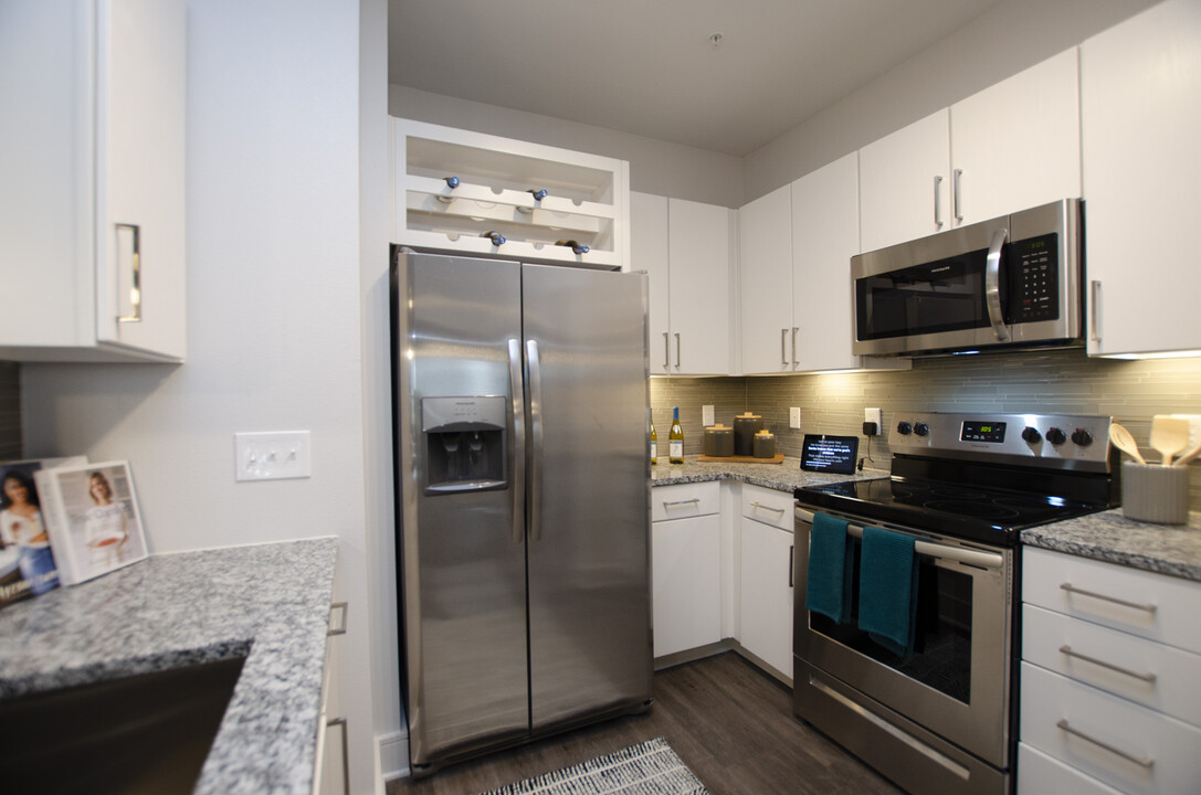 Avalon Frisco North in Frisco, TX - Building Photo