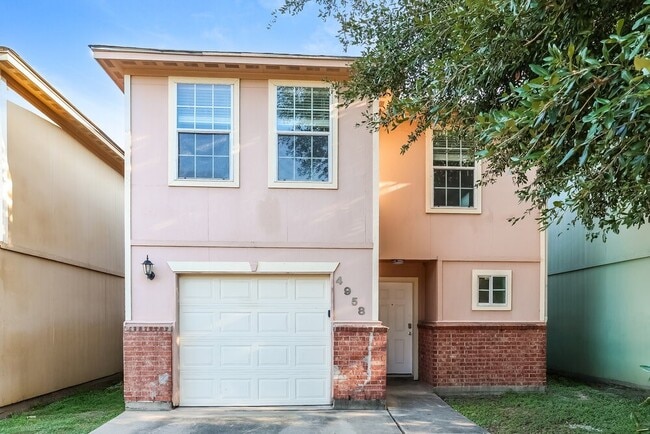 property at 4958 S Cancun