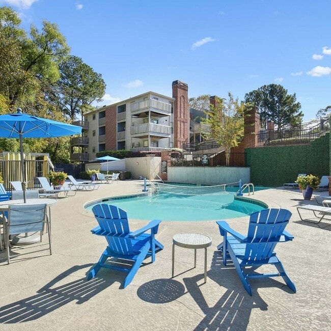 Clairmont Reserve Apartment Homes in Decatur, GA - Foto de edificio - Building Photo