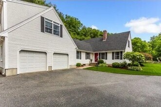 84 South St in Northborough, MA - Building Photo - Building Photo