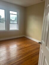 188 Thompson St in New Bedford, MA - Building Photo - Building Photo