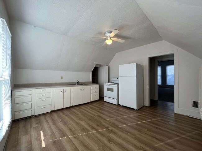 824 E Denver St in Caldwell, ID - Building Photo - Building Photo