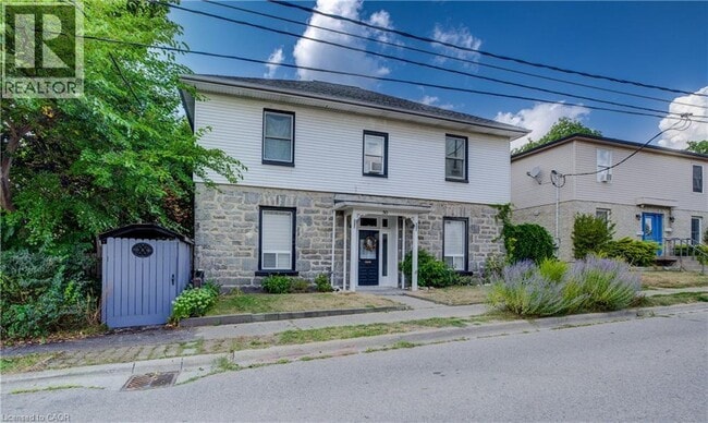 50 Wellington St in Cambridge, ON - Building Photo - Building Photo