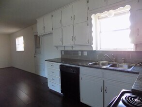 1016 Billie Ruth Ln in Hurst, TX - Building Photo - Building Photo