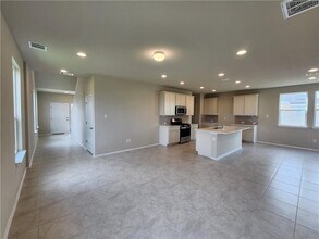 11400 Milano Dr in Austin, TX - Building Photo - Building Photo